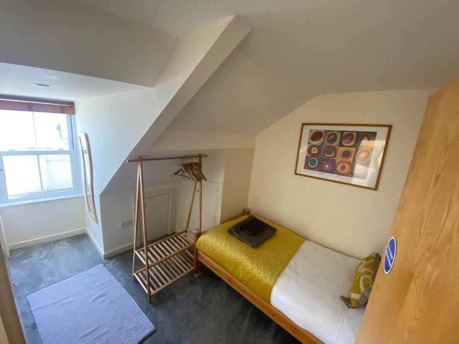 Caldey View- a beautiful flat in the heart ofTenby Apartment in Wales