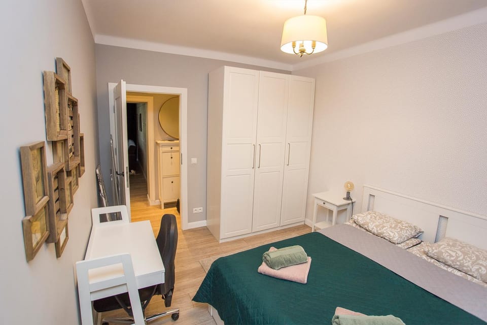 Bed, Photo of the whole room, Bedroom, towels, wardrobe