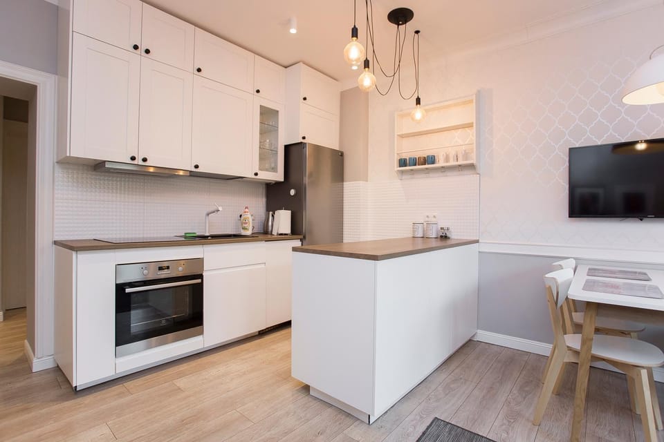 TV and multimedia, Kitchen or kitchenette, Dining area, dishwasher, minibar, pet friendly, stove