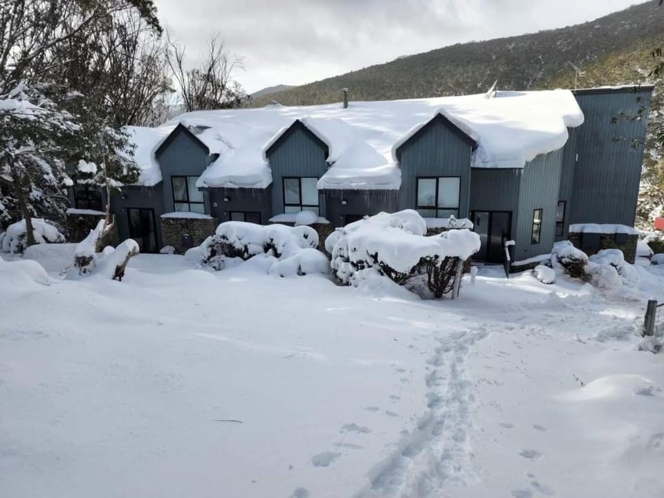 Property building, Natural landscape, Winter, Skiing, Mountain view