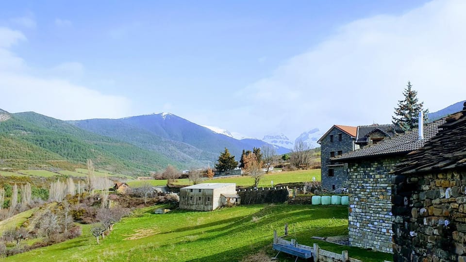 Casa Fraile aisa House in Aragon