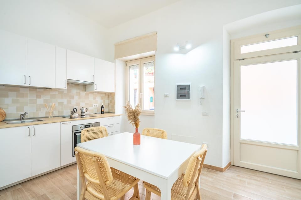 Casa con Terrazza . Villanova Centro Storico Apartment in Cagliari