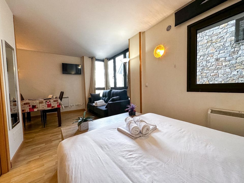Bed, Living room, Dining area