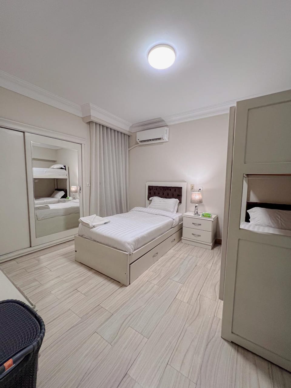 شقة فاخرة بإطلالة مباشرة على النيل الدور 23 Luxury Nile View Apartment 23rd Floor Apartment in Cairo Governorate