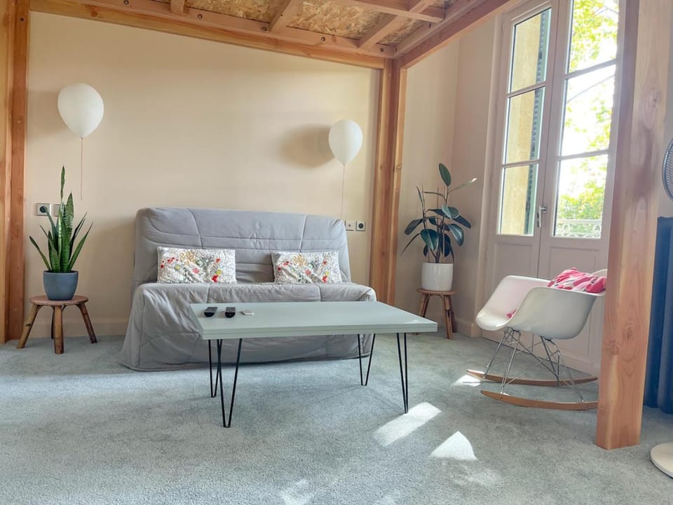 Communal lounge/ TV room, Seating area