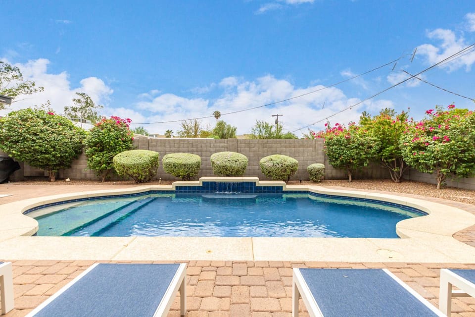 Property building, Swimming pool
