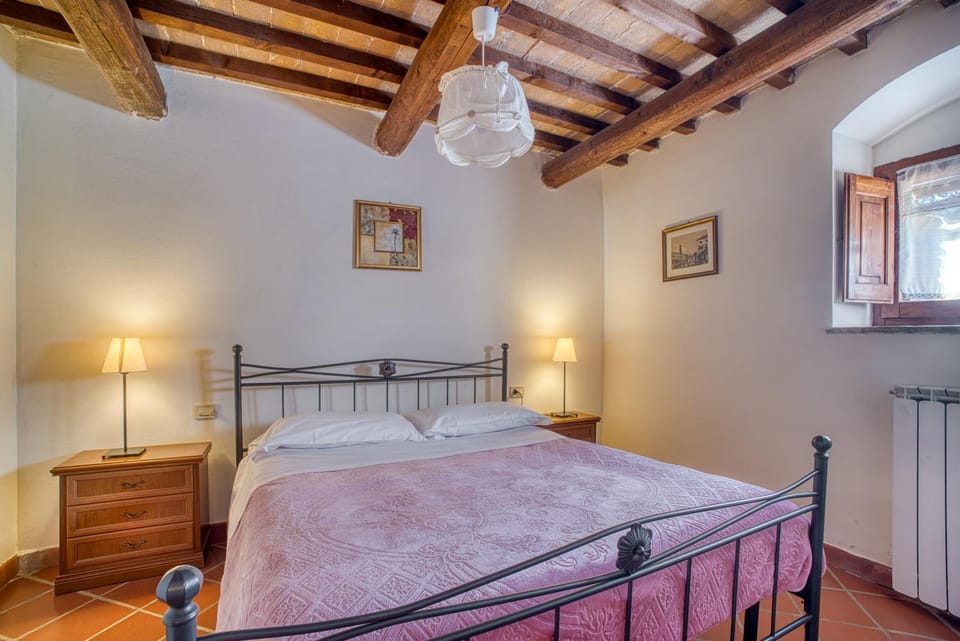 Property building, Living room, Bedroom