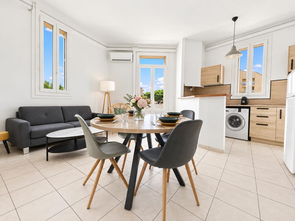 T3 cosy & rénové au calme, proche gare,mer Apartment in Saint-Raphael