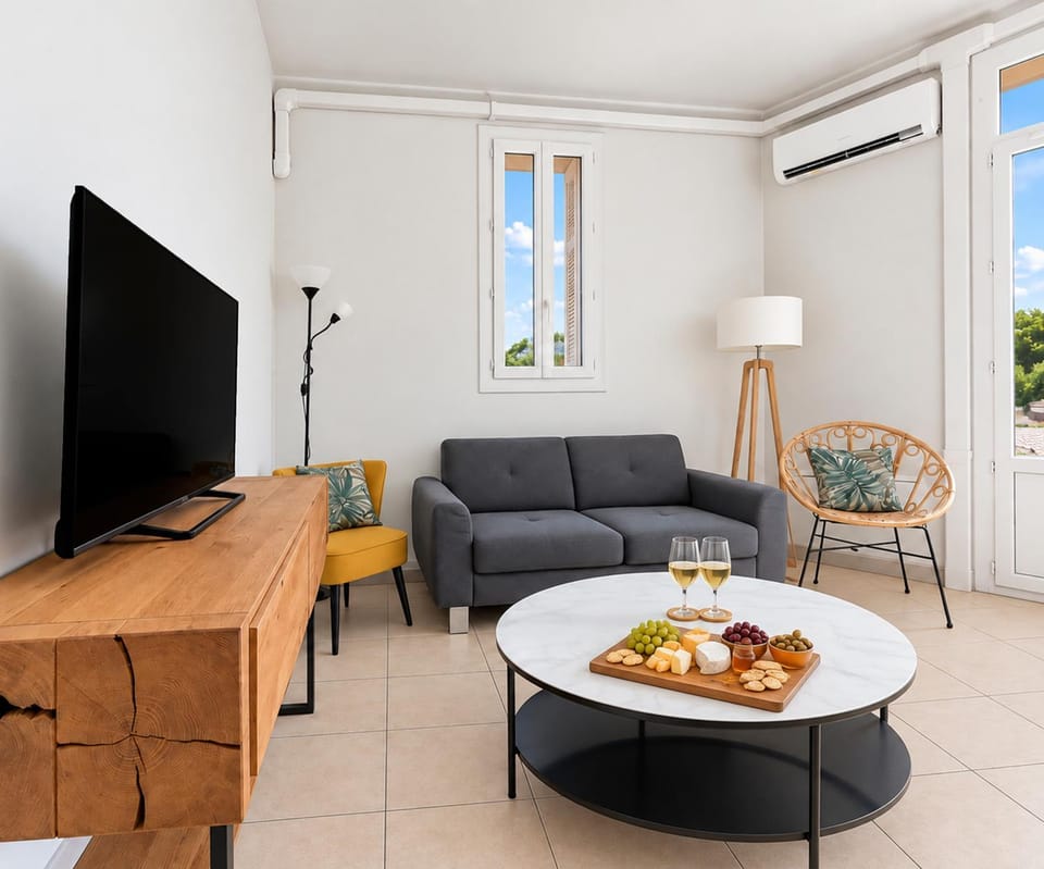 T3 cosy & rénové au calme, proche gare,mer Apartment in Saint-Raphael