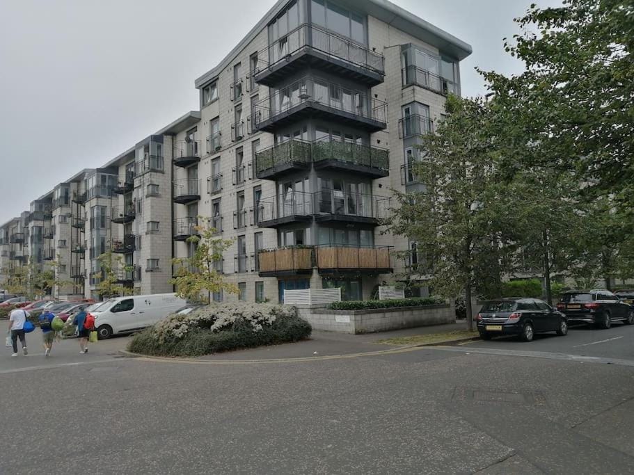 Property building, Street view, Parking