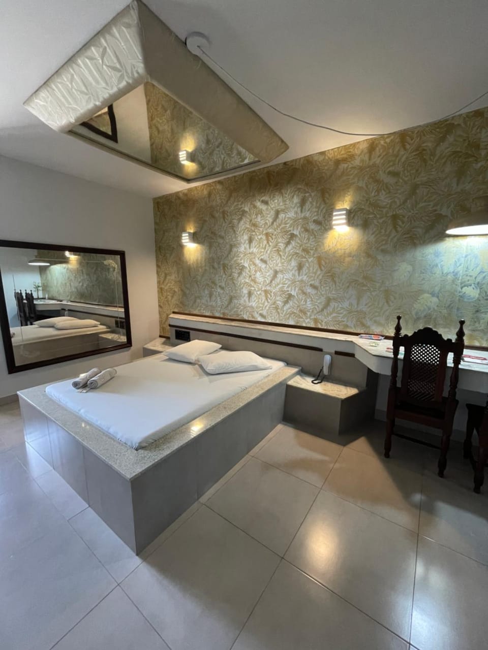 Photo of the whole room