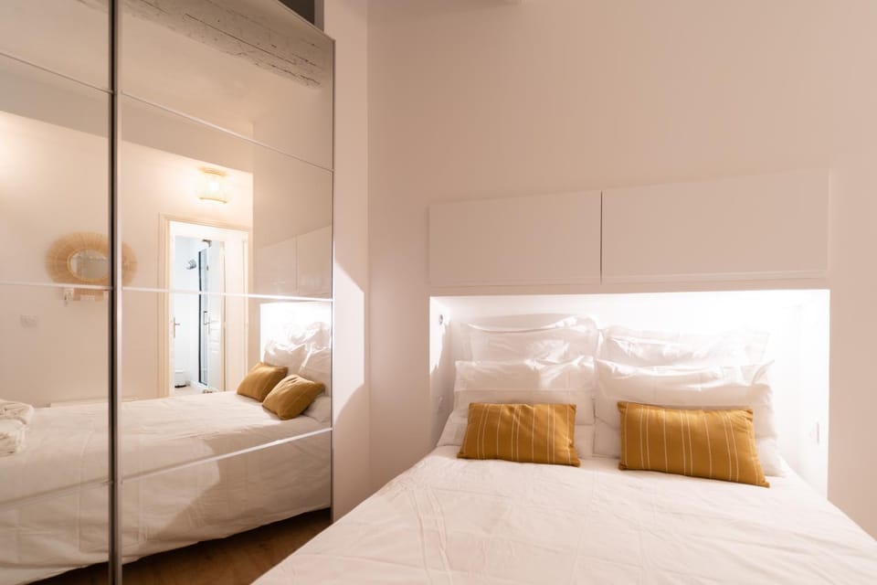 Bed, Bedroom, wardrobe
