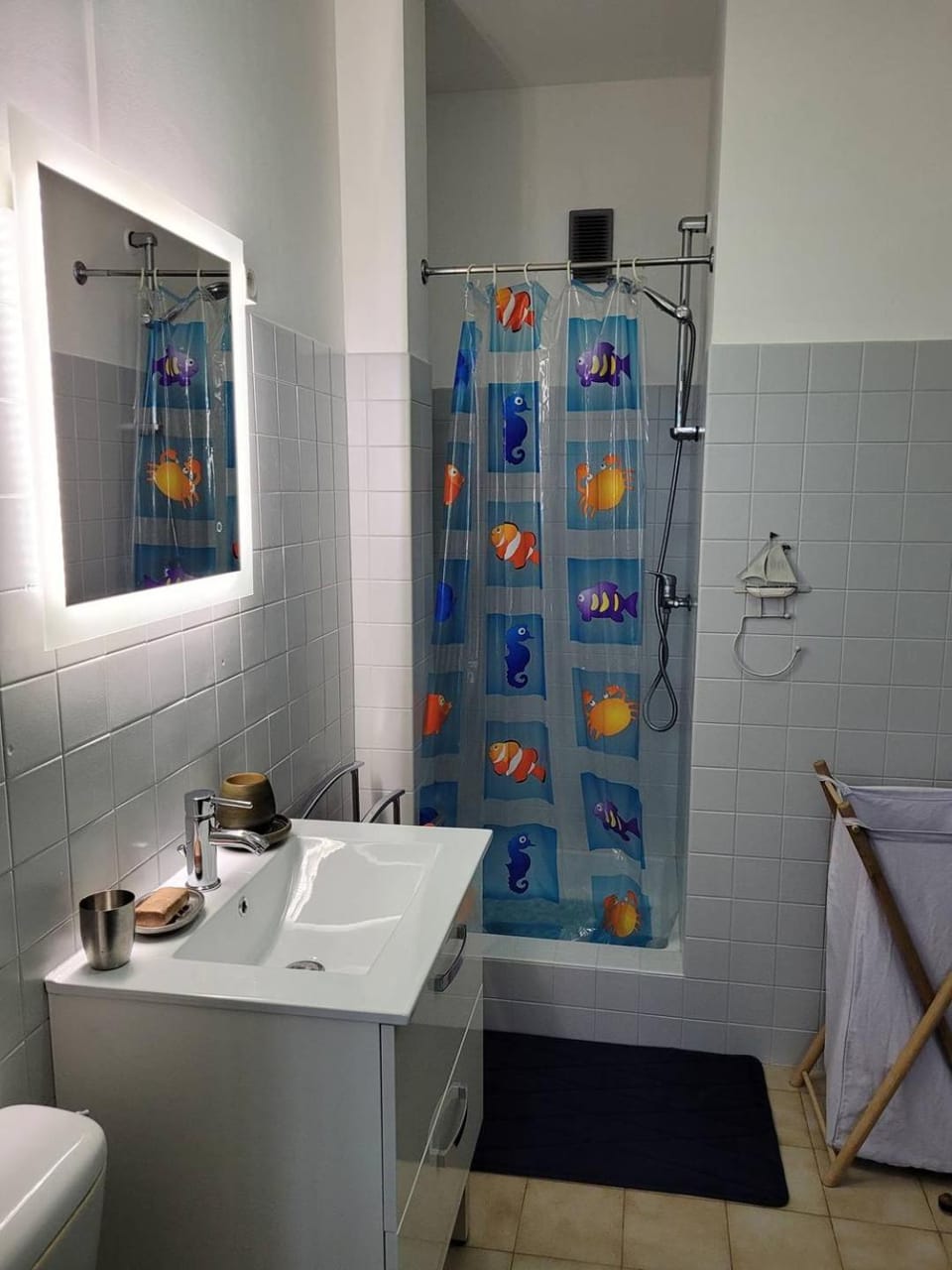 Shower, Toilet, Bathroom
