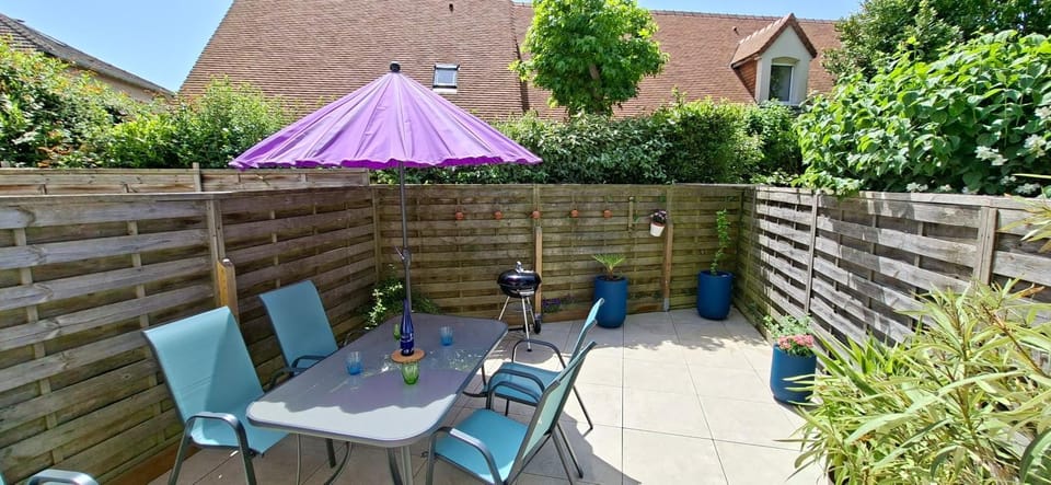 Maison calme avec terrasse - Calypso House in Normandy