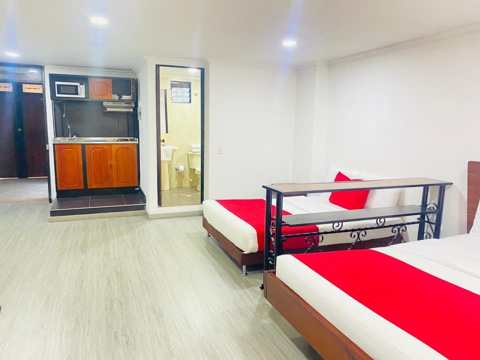 Kitchen or kitchenette, Bedroom