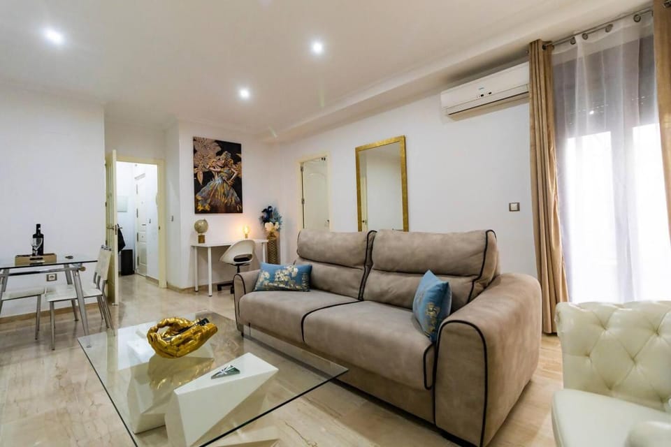 SH Piluca's Home. Moderno apartamento con patio Apartment in Cadiz