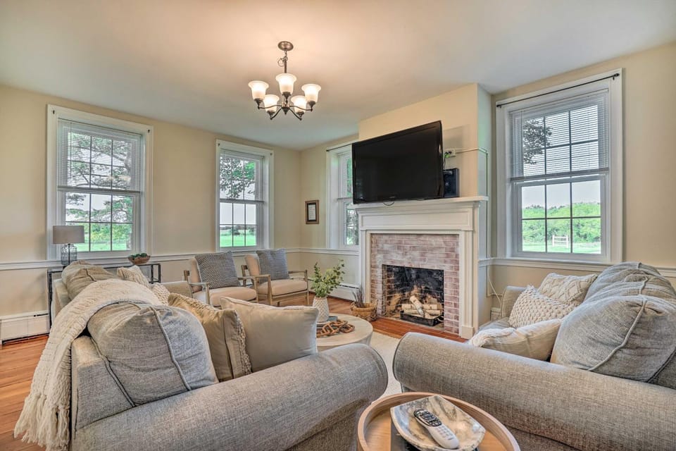 Upscale Country Home w/ Fire Pit in Taneytown! House in Maryland