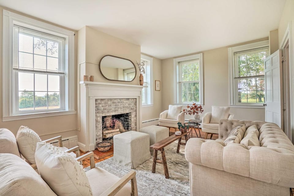 Upscale Country Home w/ Fire Pit in Taneytown! House in Maryland