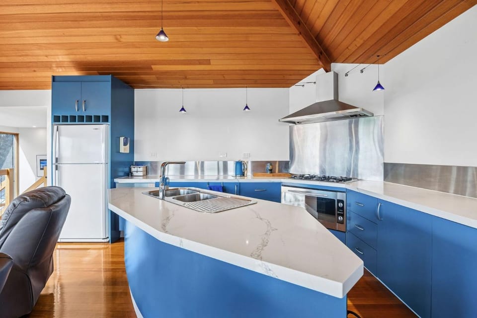 Blue Water - BYO Linen House in Anglesea