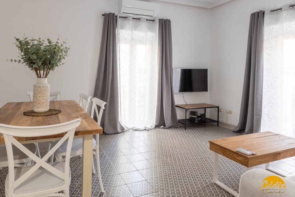 TV and multimedia, Dining area