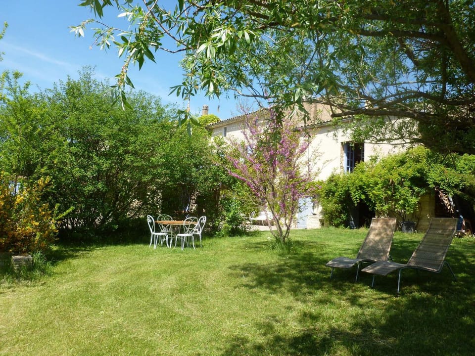 belles chambres d'hôte, spacieuses et paisibles, en pays de Forcalquier Bed and Breakfast in Provence-Alpes-Côte d'Azur