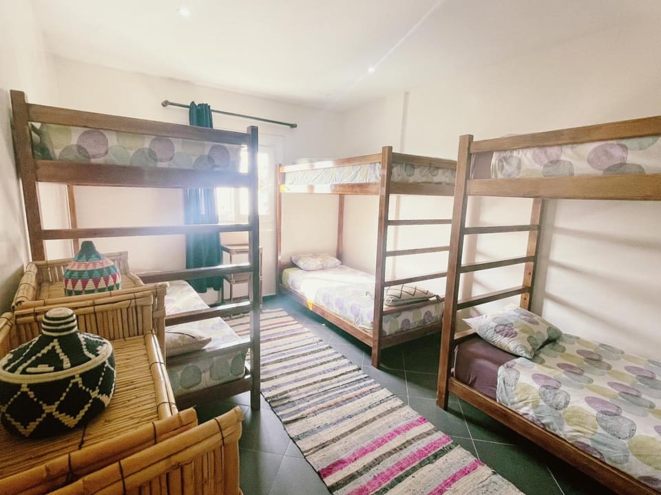 Bedroom, bunk bed