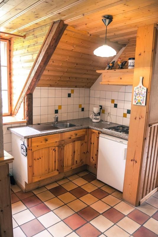 Kitchen or kitchenette
