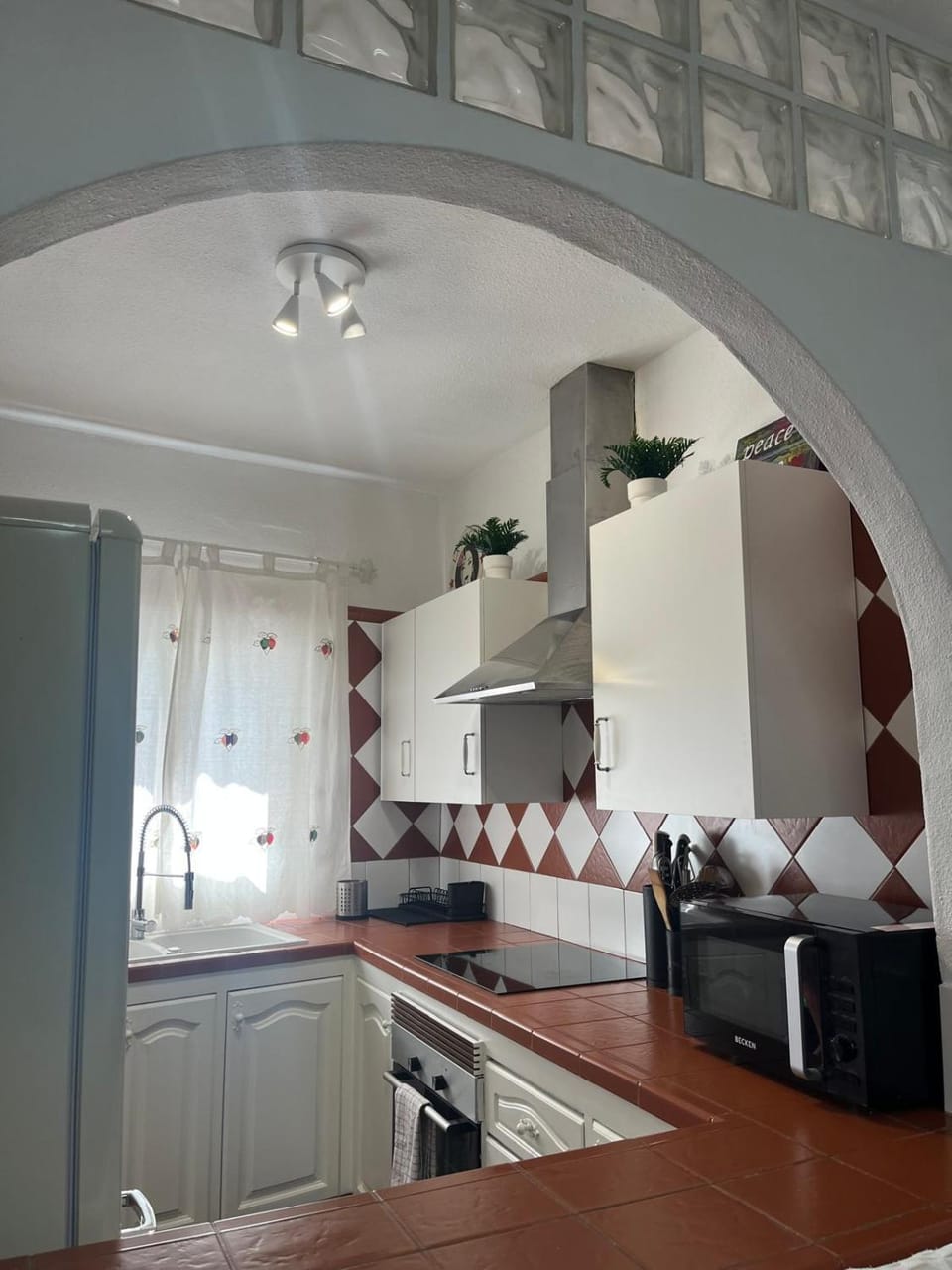 Kitchen or kitchenette, stove, kitchen