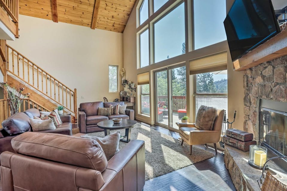 The Zen Playhouse with Lake Arrowhead Access! House in Lake Arrowhead