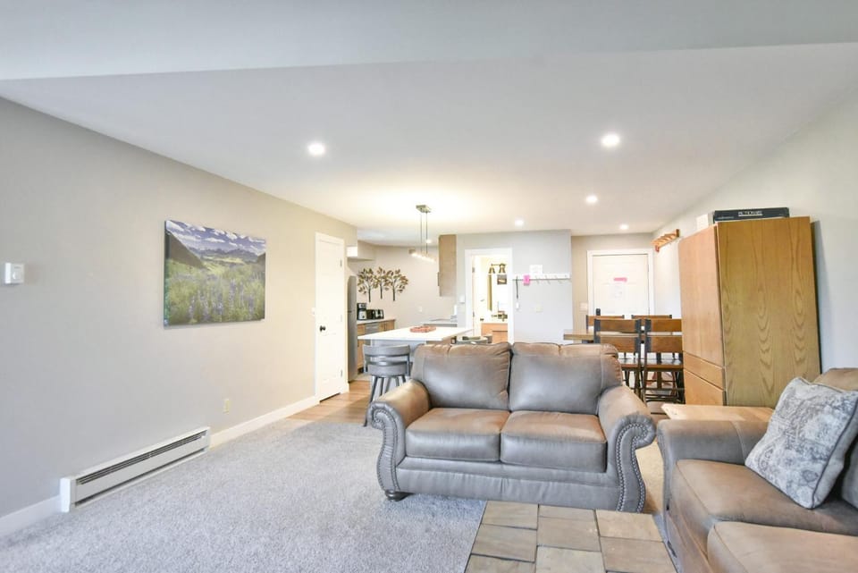 Sundowner II Timberline Condo: Ski-In, Walk To Town Apartment in Breckenridge