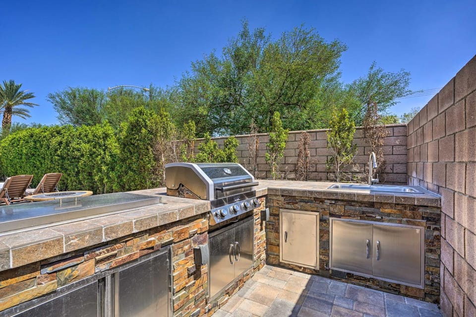Pool & Game Room: Pet-Friendly Indio Retreat House in Indio