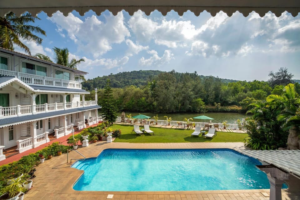 Pool view, River view, Swimming pool