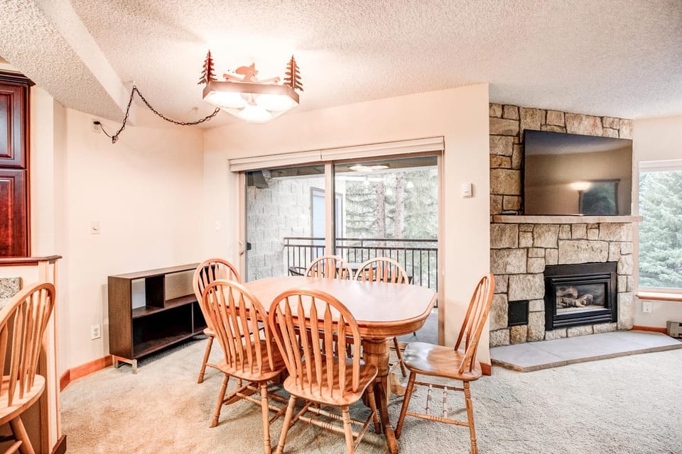Powderhorn Rapids Condo: Walk To Slopes And Town Apartment in Breckenridge