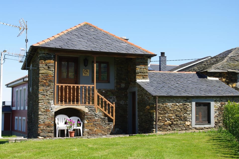 Facade/entrance, Garden