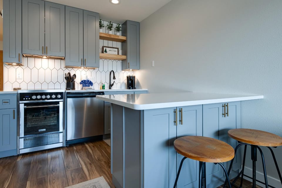 Cedar Lodge Buffalo Studio Condo: Great Frisco Location Apartment in Frisco
