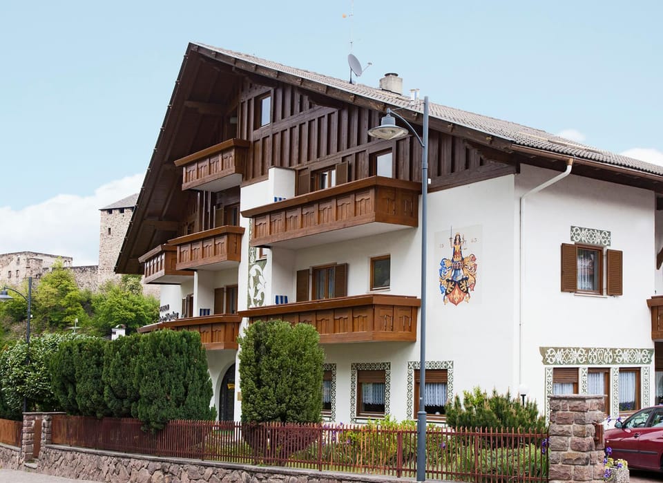 Property building, Day