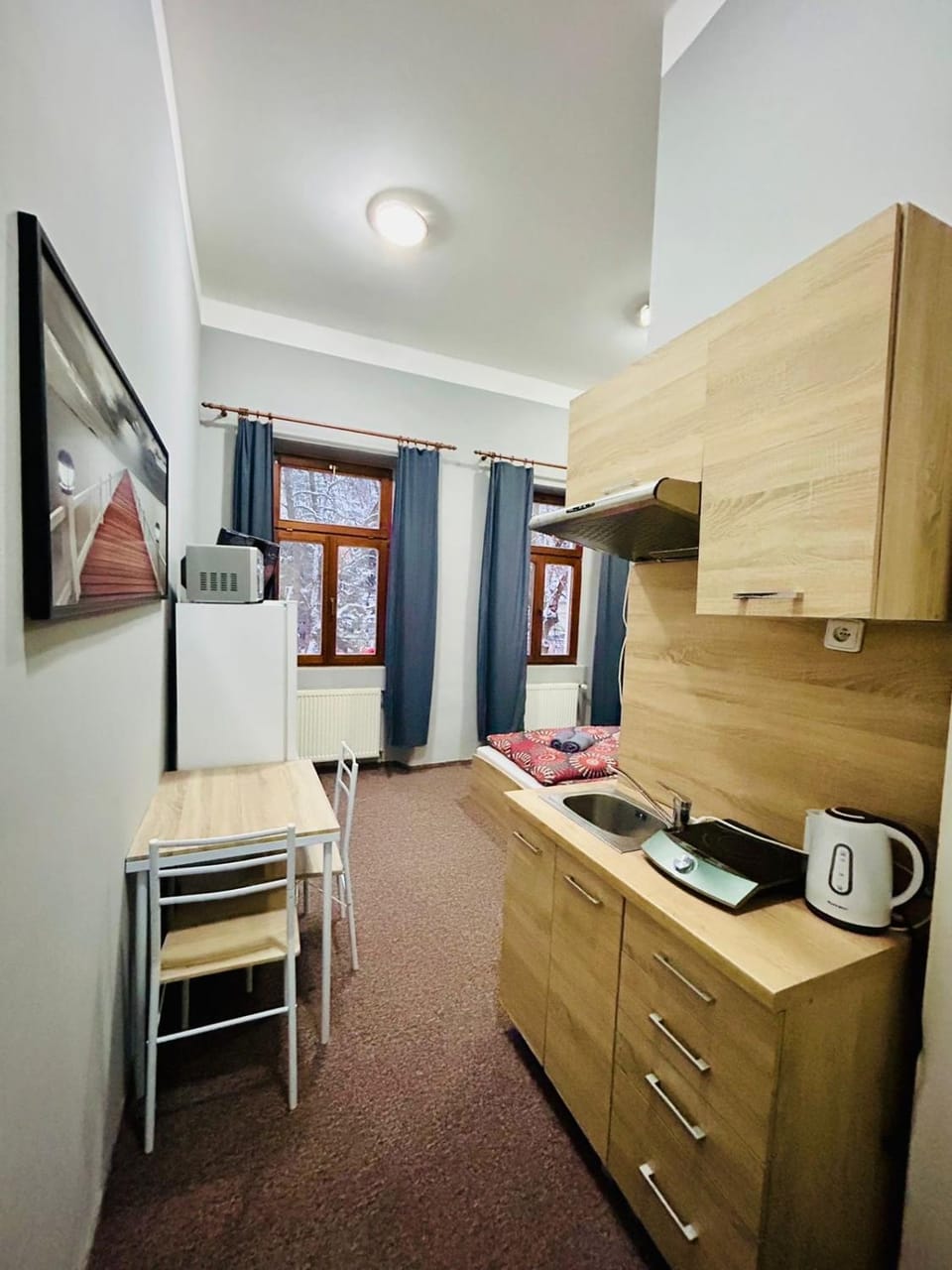 TV and multimedia, Kitchen or kitchenette, Dining area, minibar, stove