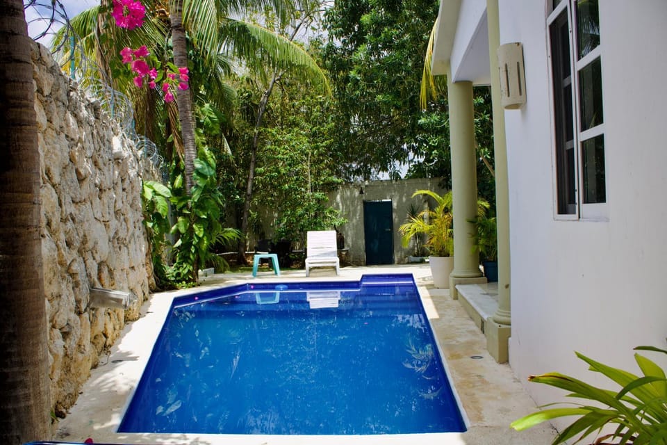 Swimming pool