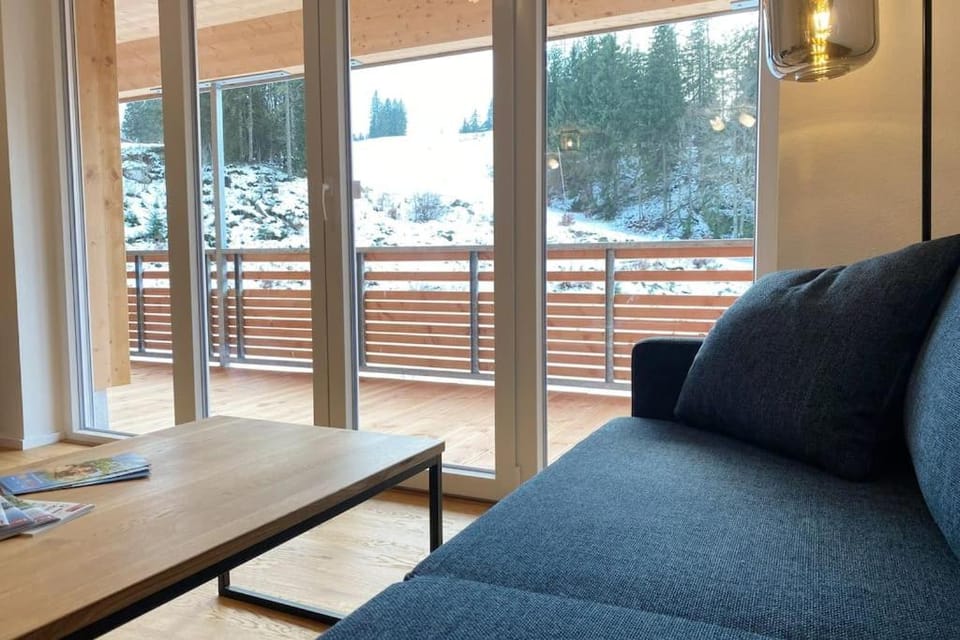 Winter, Living room