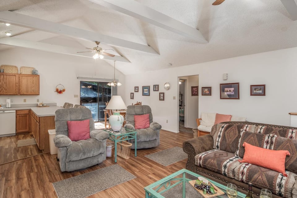 Kitchen or kitchenette, Living room, Seating area, furniture