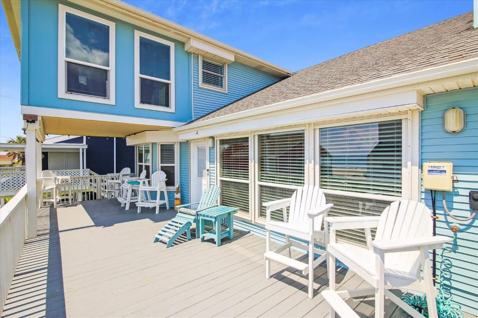 Property building, Patio, Seating area