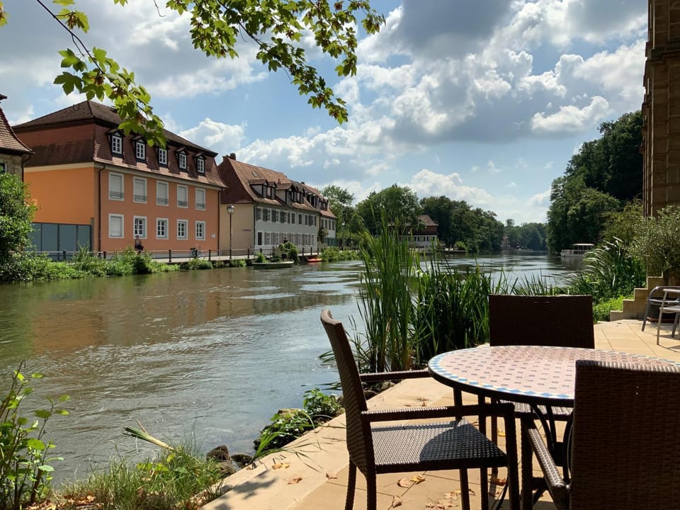 Property building, Nearby landmark, River view