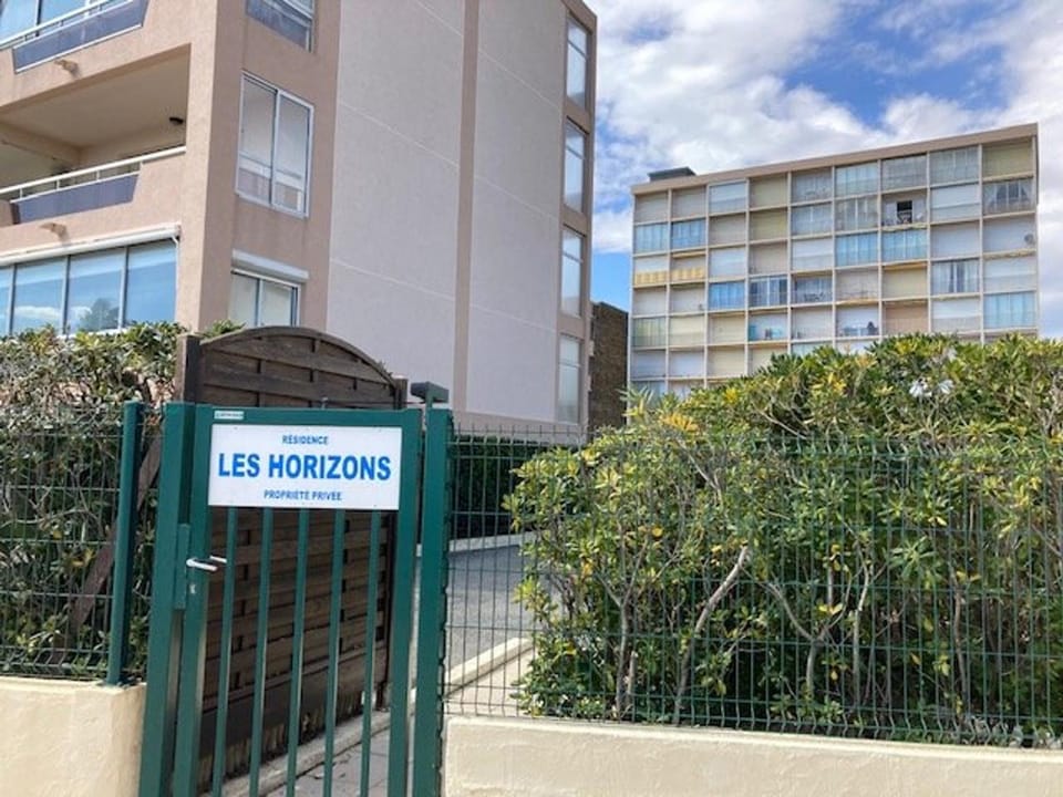 Charmant T2 au Lavandou, climatisé, à deux pas de la plage - FR-1-308-158 Apartment in Le Lavandou
