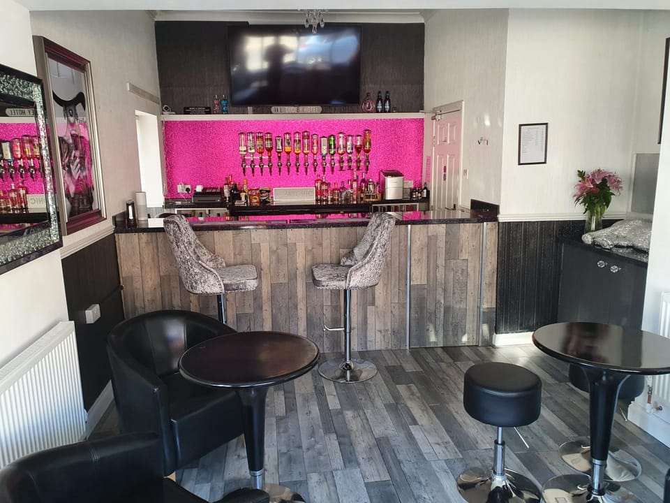 Lounge or bar
