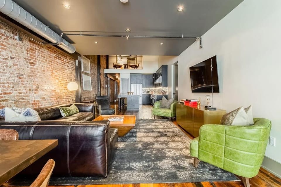 Tasteful Loft Apartment in East Nashville
