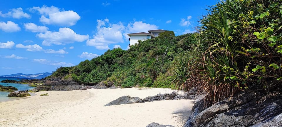 にらい恩納　伊集 Apartment in Okinawa Prefecture