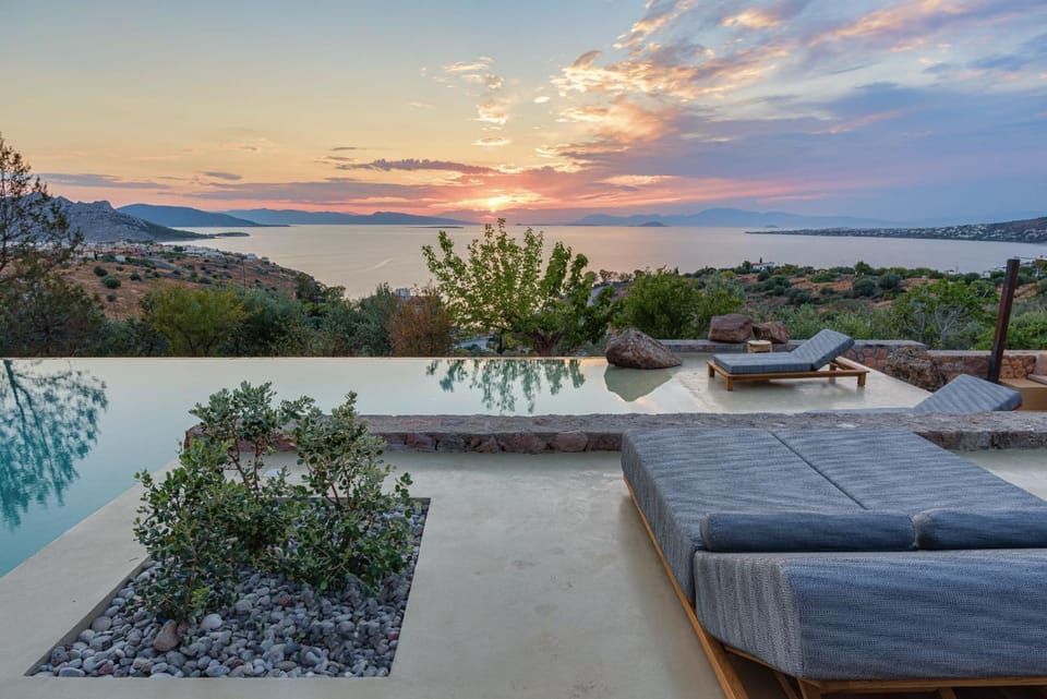 Natural landscape, View (from property/room), Balcony/Terrace, Sea view, Swimming pool, Sunset, sunbed