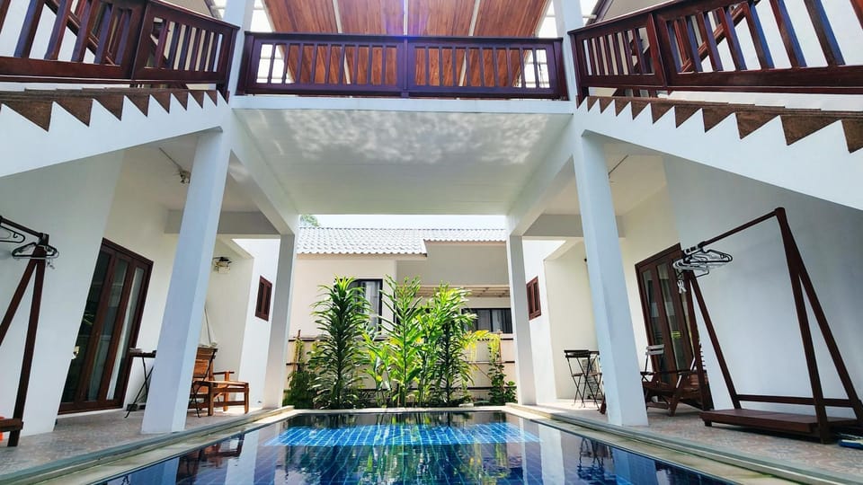 Pool view, Swimming pool