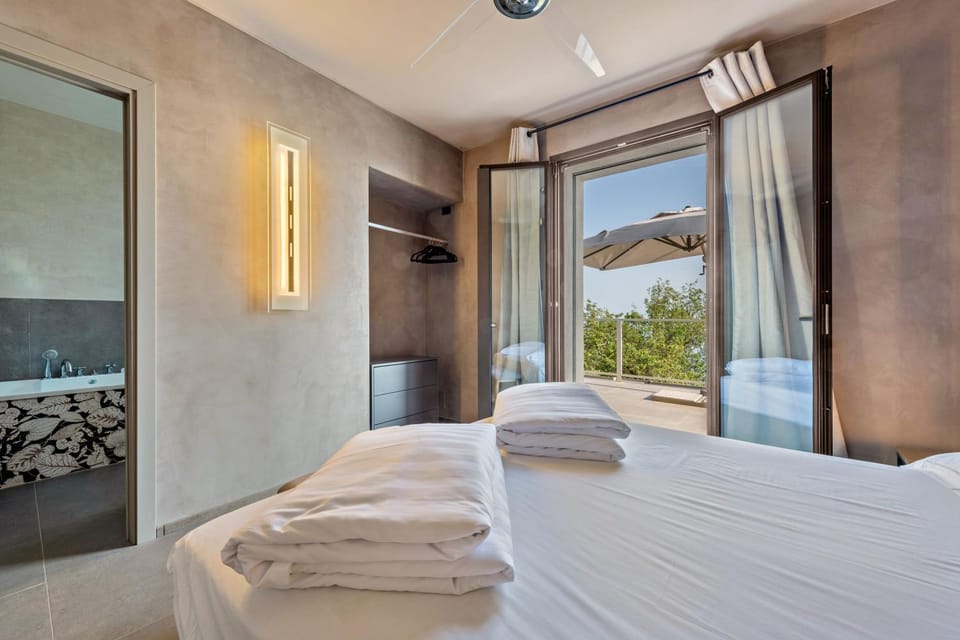 Property building, Living room, Bedroom