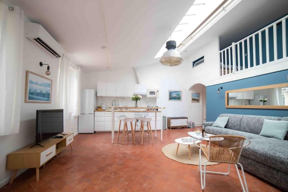 Le Loft Saint Saëns Apartment in Marseille